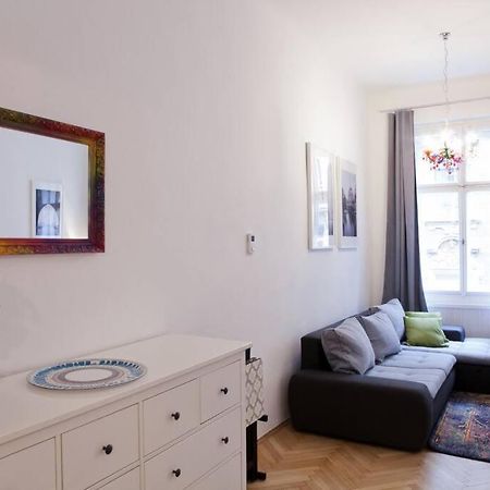 Prague Center Apartment With Fireplace Exterior photo