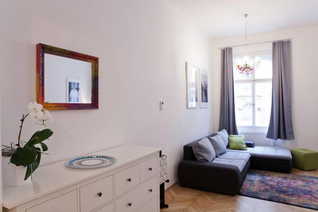 Prague Center Apartment With Fireplace Exterior photo